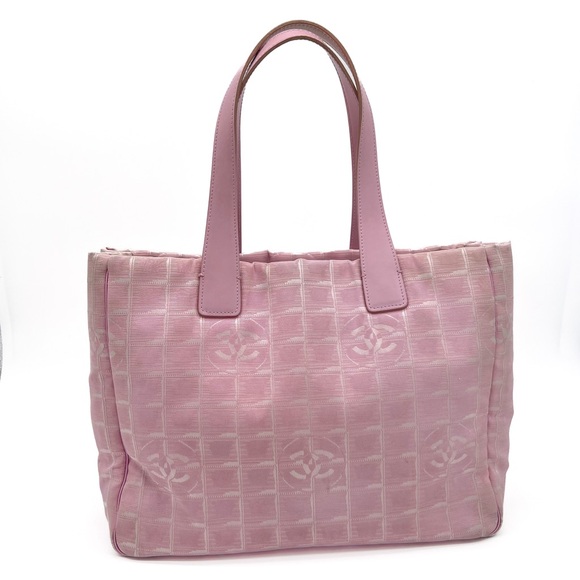 CHANEL Nylon Medium Travel Tote  Bag Pink - Picture 2 of 16